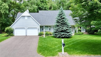 1410 Forest Knoll Ct, Eau Claire, WI 54701