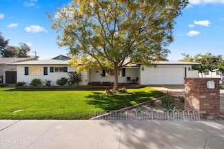 623 E Winter Dr, Phoenix, AZ 85020