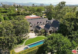 143 S Muirfield Rd, Los Angeles, CA 90004