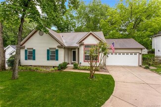 3232 Harris Mill Ln, Charlotte, NC 28262