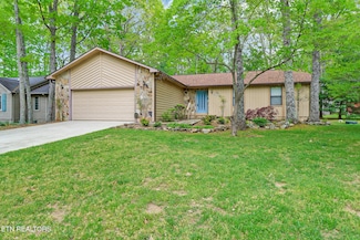 110 Trafalgar Dr, Crossville, TN 38558