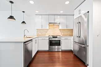 570 Innes Ave Unit 203, San Francisco, CA 94124
