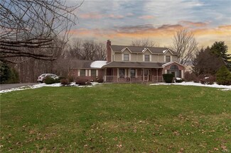 4959 Highridge Cir, Schnecksville, PA 18078