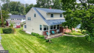 30 Benning Rd, Claymont, DE 19703