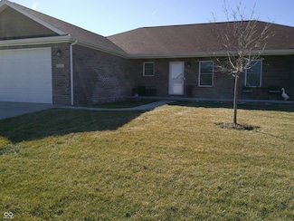 1720 Bell Ford Dr E, Seymour, IN 47274