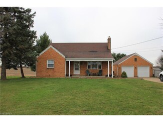 4817 Shepler Church Ave SW, Navarre, OH 44662