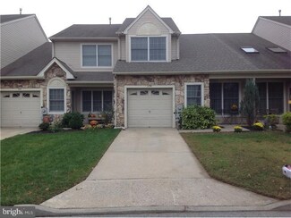 326 Lake Side Dr, Swedesboro, NJ 08085