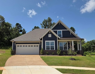 135 Live Oak Cove, Oakland, TN 38060