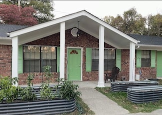 2502 E Hillview Dr, Dalton, GA 30721