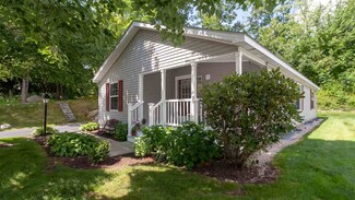 6 Sunset Way, Manchester, NH 03104