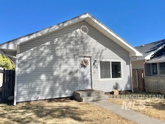 322 3rd Ave N, Twin Falls, ID 83301