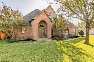 1801 Hickory Dr, Pilot Point, TX 76258