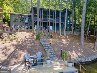 144 Cherry Ln, Clayton, GA 30525