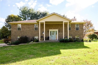 9565 Wolfe Cemetery Rd, Georgetown, IN 47122