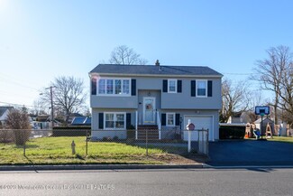 215 Thompson Ave, North Middletown, NJ 07748