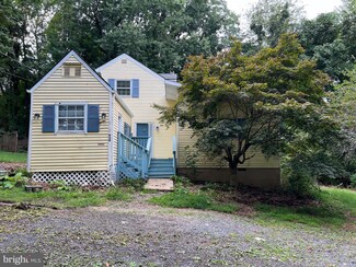 939 Mountain Heights Rd, Front Royal, VA 22630