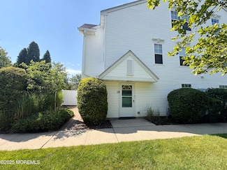 58 Madison Ct, Tinton Falls, NJ 07712