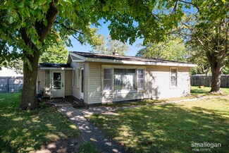 1226 Langeland Ave, Muskegon, MI 49442