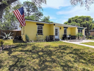 1649 W Waycross Cir, Deltona, FL 32725