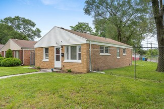 477 W 126th St, Chicago, IL 60628