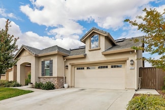 2823 Broken Bit Ln, Rocklin, CA 95765