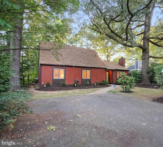 11307 Geddys Ct, Reston, VA 20191