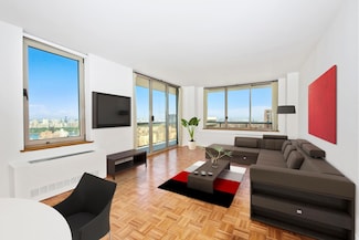 200 E 89th St Unit 36B, New York, NY 10128