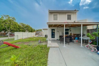 4502 NW 194th St, Miami Gardens, FL 33055
