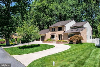 8033 Cypress Grove Ln, Cabin John, MD 20818