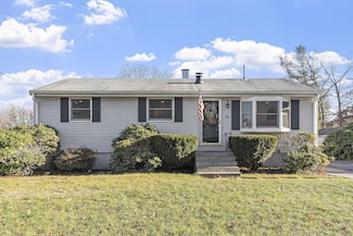 5 Briarcliff Dr, Nashua, NH 03062