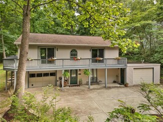 1912 Coachman Dr, New Albany, IN 47150