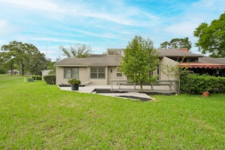 62 April Village, Montgomery, TX 77356