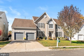 20 Greenbrier Dr, Mount Holly, NJ 08060