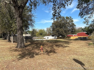 701 NE 4th St, Wagoner, OK 74467
