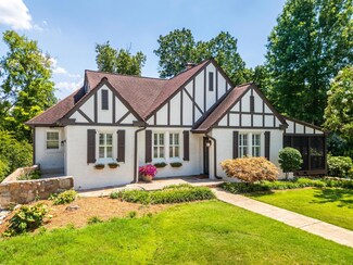 1810 Crestwood Dr, Chattanooga, TN 37415