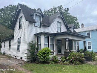 421 E 2nd St, Washington, NC 27889