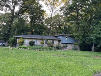 612 Mincey Woods Ct, Stone Mountain, GA 30087