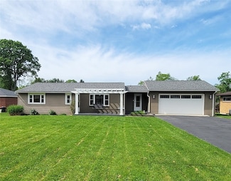 2216 Manor Dr, Ford City, PA 16226
