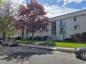 24 Inman St Unit 33, Lawrence, MA 01843
