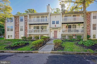 65 Kenwood Dr, Sicklerville, NJ 08081