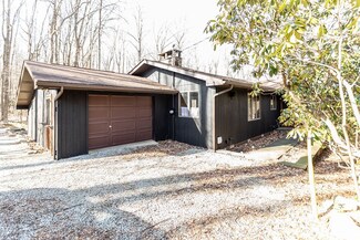 233 Sycamore Rd, Acme, PA 15610