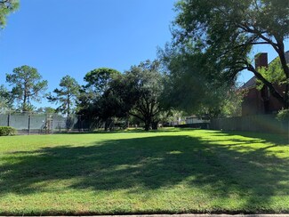 12047 E Circle Dr, Houston, TX 77071