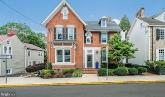 106 E State St Unit 2, Doylestown, PA 18901