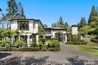 8234 NE 8th St, Medina, WA 98039