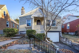 7672 Lindbergh Dr, Saint Louis, MO 63117