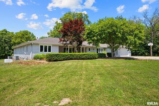 22475 N Main St, Morton, IL 61550