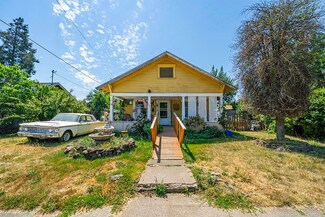 603 W 2nd St, Medford, OR 97501