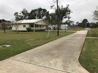 114 Rodrigue Ct, Schriever, LA 70395