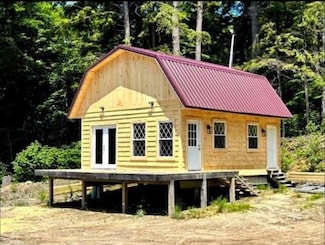 787 Bartlett Carry Rd, Saranac Lake, NY 12983