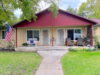 745 Locust St, Redding, CA 96001